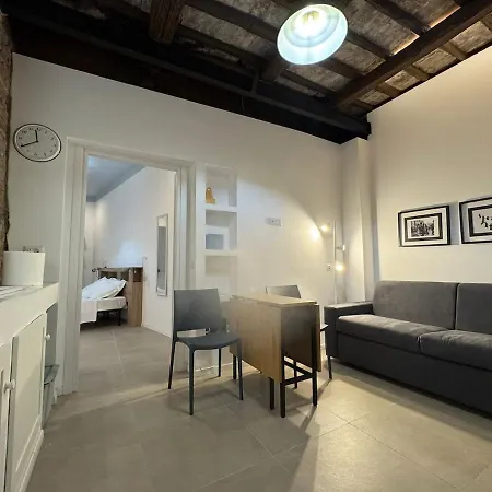 Cozy Corner In Magical Trastevere *